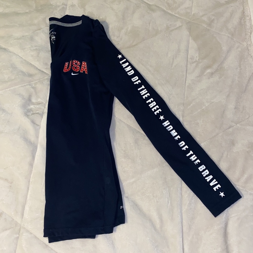 Too small - Picture 3 of 3